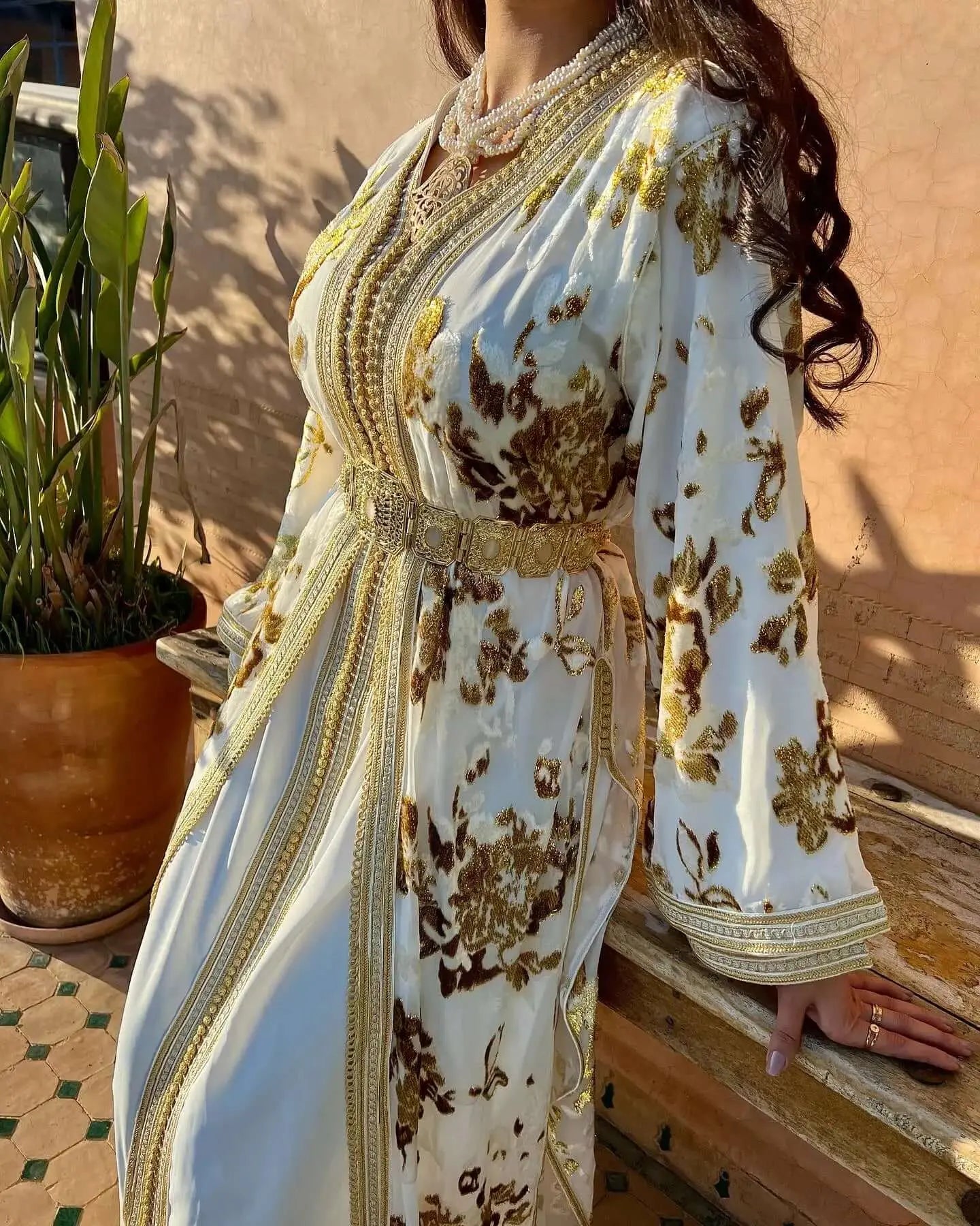 Caftan Blanc et Dore