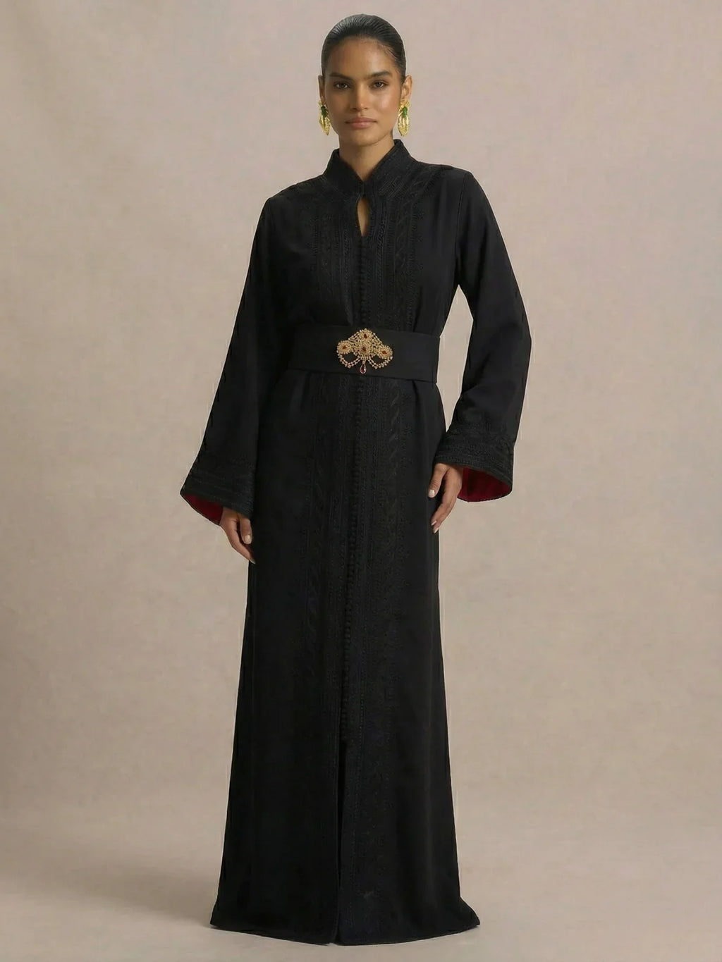 Caftan Noir Moderne