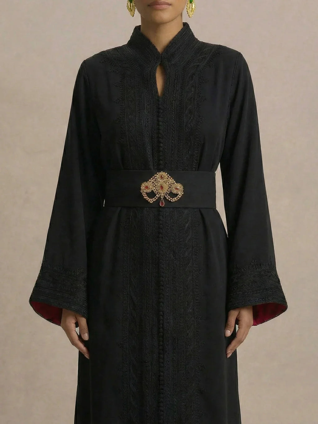 Caftan Noir Moderne