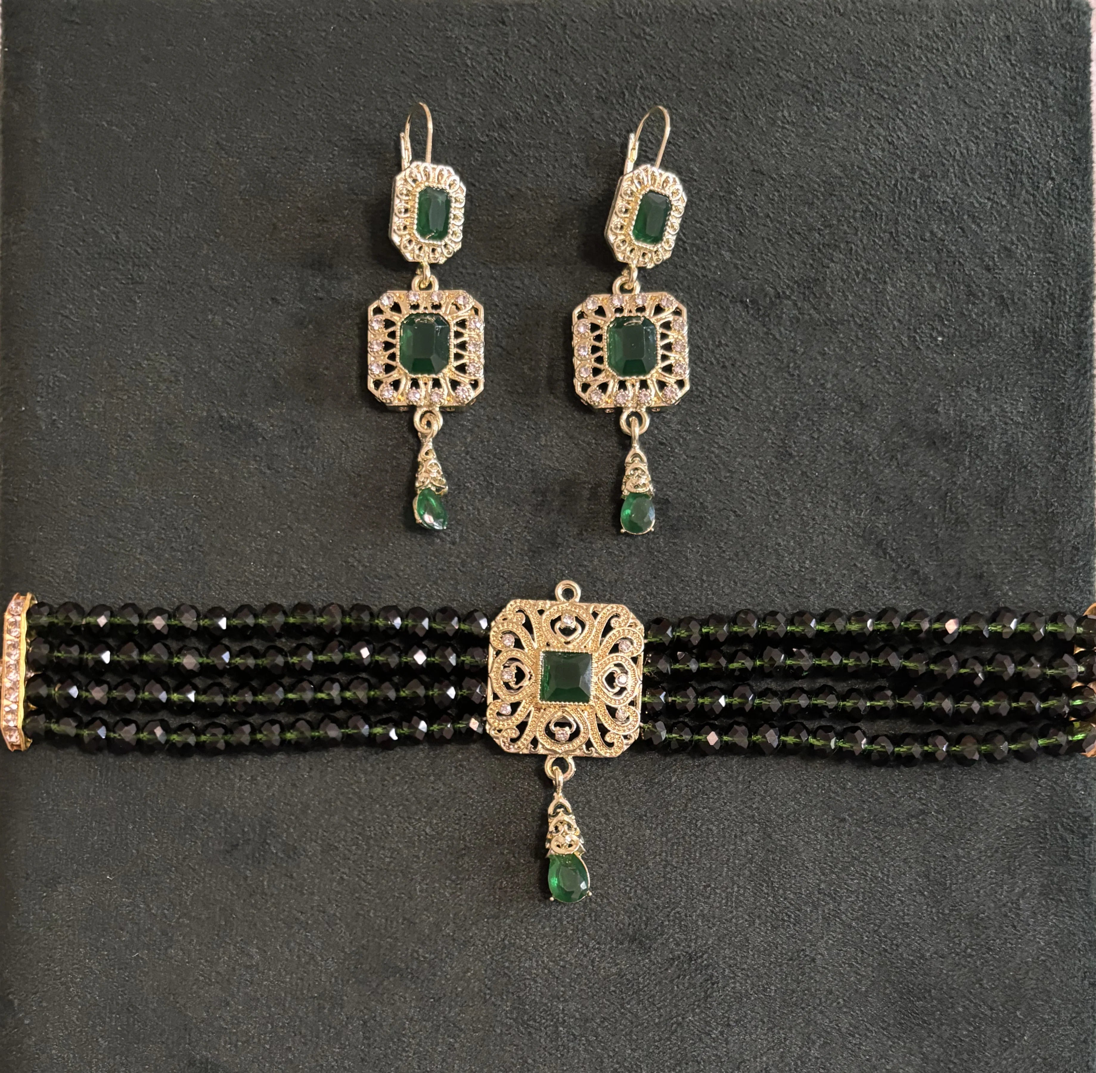 Conjunto Tradicional – Collar y Pendientes